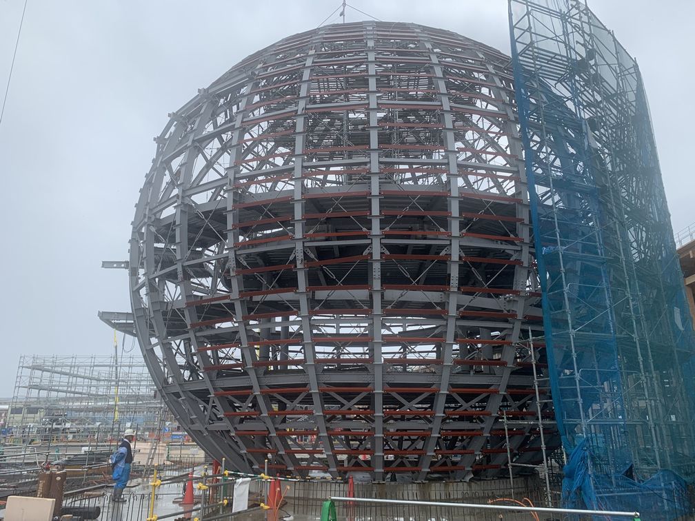 大阪万博 シンガポール館 球体鉄骨